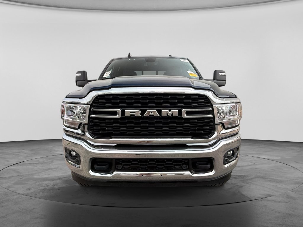 Used 2024 RAM 2500 Big Horn w/ Level 2 Equipment Group AWD/4WD image 3