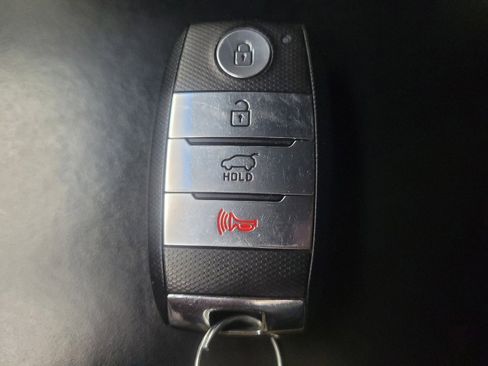 Used 2019 Kia Sorento SX image 32