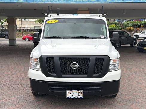 Used 2021 Nissan NV 2500 SV image 2