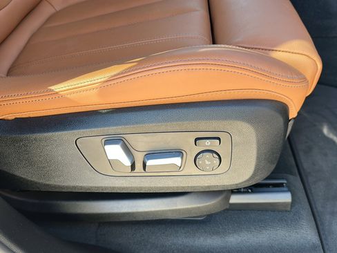 Used 2022 BMW X5 xDrive40i w/ Premium Package image 25