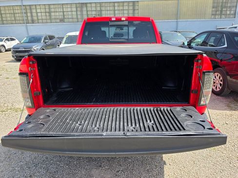 Used 2018 RAM 1500 Classic SLT AWD/4WD image 8