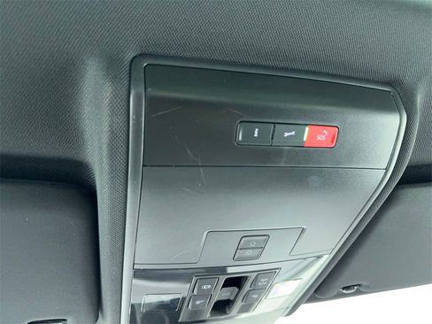 Used 2023 Volkswagen Atlas Cross Sport SEL Premium R-Line image 32