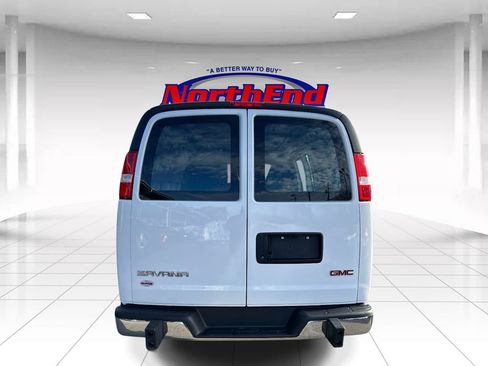 Used 2024 GMC Savana 2500 w/ Driver Convenience Package image 4