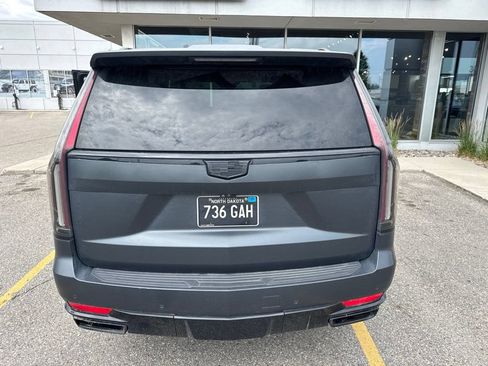 Used 2022 Cadillac Escalade Sport w/ Touring Package AWD/4WD image 5