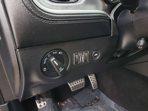 Used 2019 Dodge Charger Scat Pack w/ Daytona Edition Group image 12