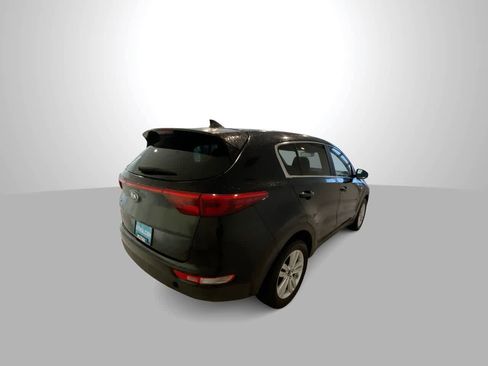 Used 2017 Kia Sportage LX image 8