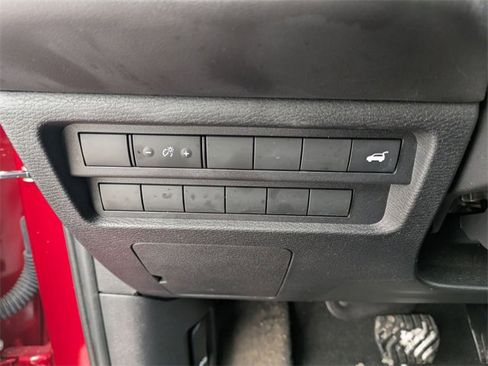 Used 2022 Mitsubishi Outlander SE image 17