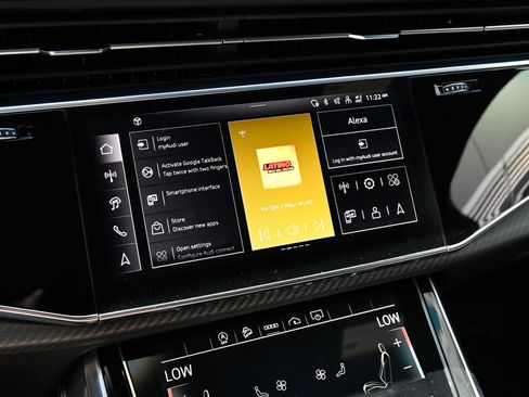 Used 2025 Audi SQ7 Premium Plus AWD/4WD image 29