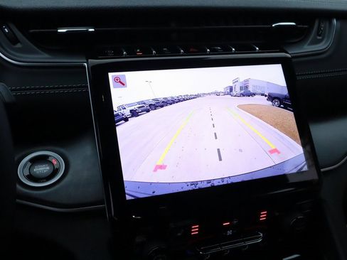 New 2025 Jeep Grand Cherokee Limited image 7