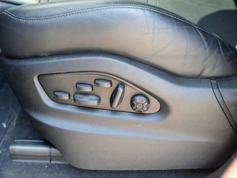 Used 2022 Porsche Cayenne Turbo image 33