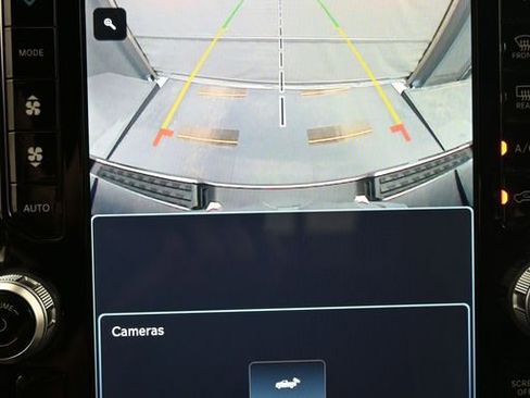 Used 2023 RAM 1500 Laramie image 23