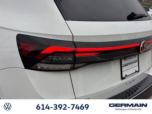 New 2026 Volkswagen Taos SE image 15