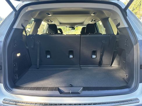 New 2026 Subaru Ascent Limited Bronze image 27