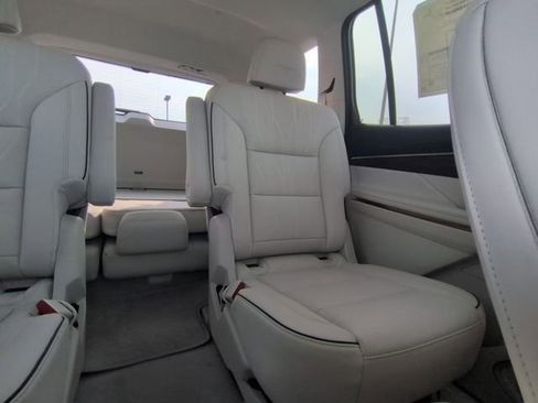 New 2026 Buick Enclave Avenir w/ Super Cruise Package image 6