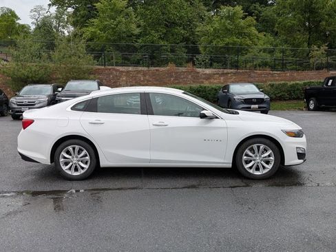Used 2023 Chevrolet Malibu LT FWD image 4