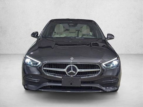 Used 2025 Mercedes-Benz C 300 4MATIC Sedan image 2