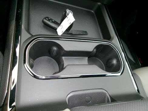 New 2026 Chevrolet Silverado 2500 ZR2 image 21