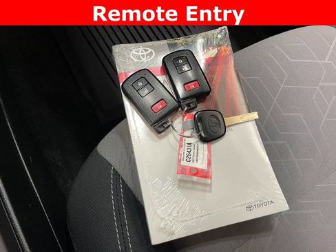 Used 2023 Toyota Tacoma TRD Sport AWD/4WD image 4