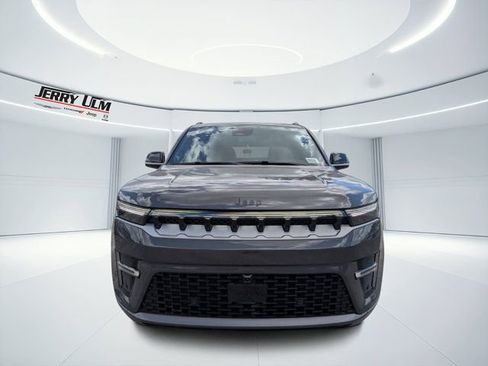 New 2026 Jeep Grand Wagoneer L 4WD w/ Premium Group I image 8
