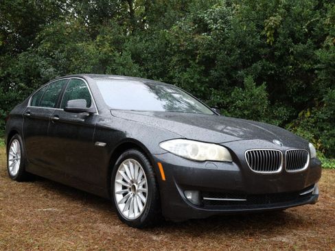 Used 2013 BMW 535i xDrive Sedan AWD/4WD image 24