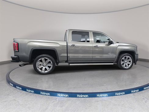 Used 2017 GMC Sierra 1500 Denali w/ Denali Ultimate Package image 5