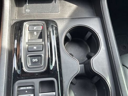 Used 2024 Honda Pilot TrailSport image 27