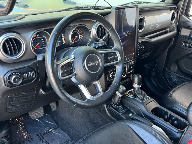 Used 2018 Jeep Wrangler Unlimited Sahara AWD/4WD image 18
