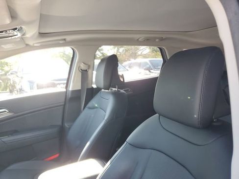 Certified 2023 Kia Sportage SX image 16