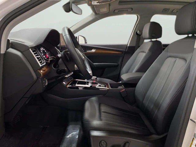 Used 2023 Audi Q5 2.0T Premium w/ Convenience Package AWD/4WD image 19