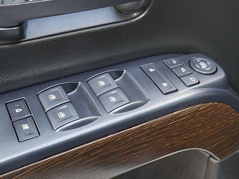 Used 2017 GMC Sierra 3500 Denali w/ Duramax Plus Package image 25