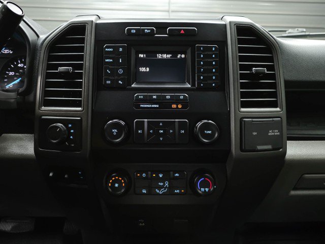 Used 2022 Ford F550 4x4 Crew Cab Super Duty w/ Power Equipment Group image 27