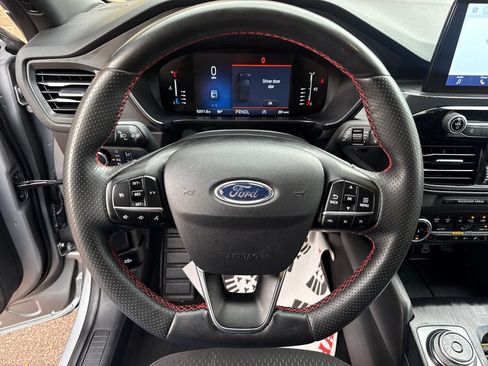 Used 2024 Ford Escape ST-Line AWD/4WD image 14