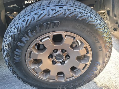 Used 2026 Toyota Tacoma 4x4 Double Cab Hybrid image 7