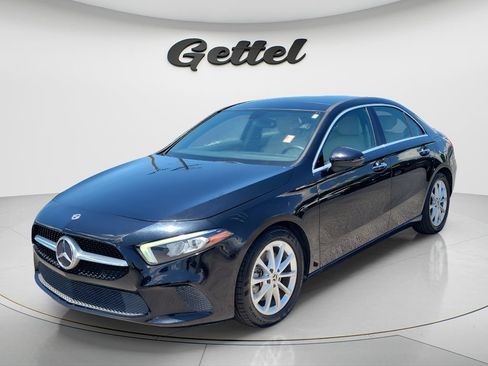 Used 2021 Mercedes-Benz A 220 image 1