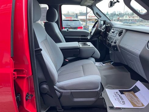 Used 2015 Ford F250 XLT w/ XLT Premium Package image 40