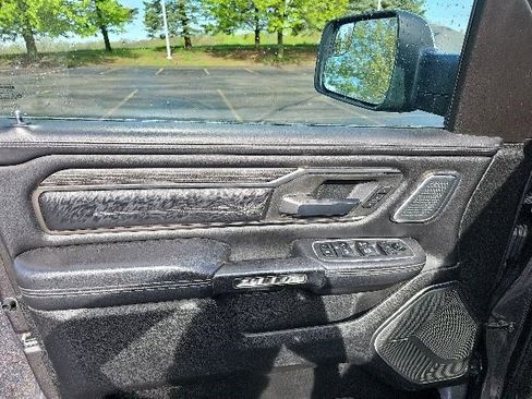 Used 2021 RAM 1500 Limited AWD/4WD image 17