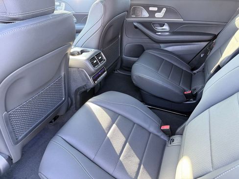Certified 2026 Mercedes-Benz GLS 450 4MATIC image 25