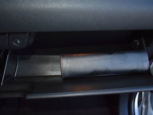 Used 2019 Kia Sorento LX image 40