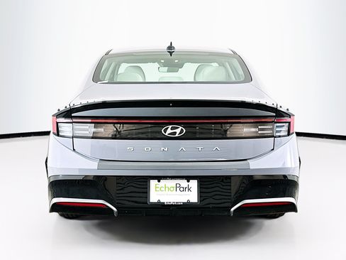 Used 2024 Hyundai Sonata SEL FWD image 7