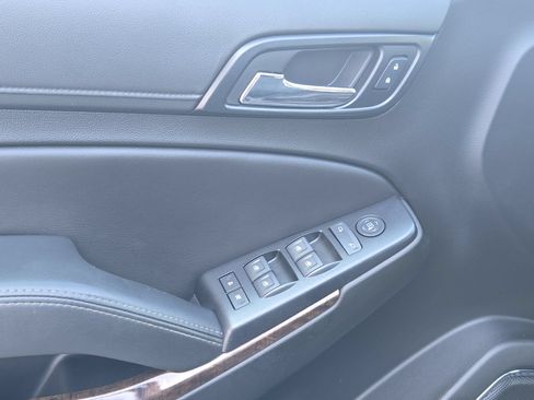 Used 2019 Chevrolet Tahoe LS AWD/4WD image 21