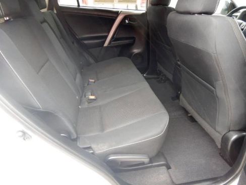Used 2016 Toyota RAV4 XLE image 10