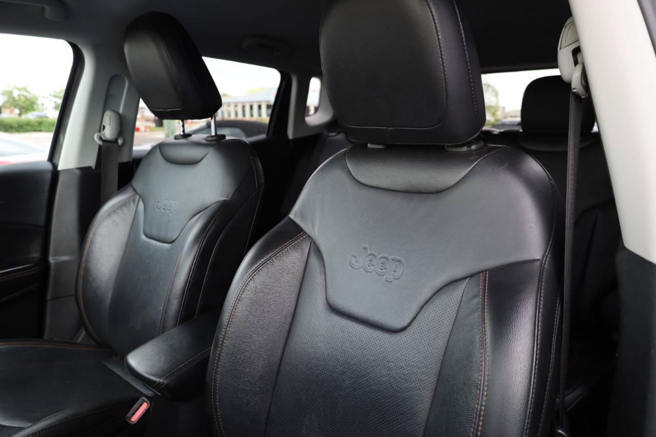 Used 2021 Jeep Compass Limited w/ Elite Interior Group AWD/4WD image 6