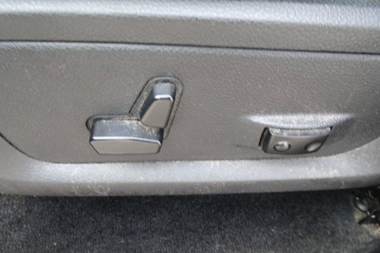 Used 2016 RAM 1500 Big Horn AWD/4WD image 16