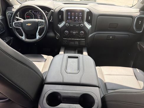 Used 2022 Chevrolet Silverado 1500 LTZ w/ LTZ Premium Package AWD/4WD image 22