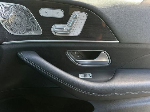 Certified 2023 Mercedes-Benz GLS 450 4MATIC image 33