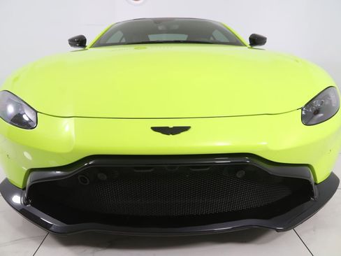 Used 2019 Aston Martin V8 Vantage Coupe RWD image 62