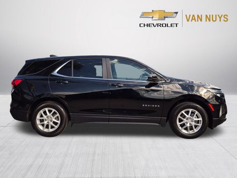 Used 2023 Chevrolet Equinox LT w/ Driver Convenience Package FWD image 4
