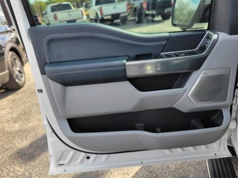 Used 2023 Ford F150 Limited image 14