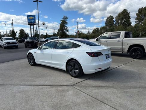 Used 2018 Tesla Model 3 Long Range RWD image 3