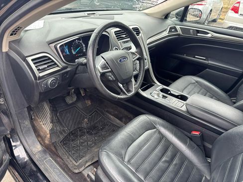 Used 2017 Ford Fusion SE w/ Equipment Group 602A image 9